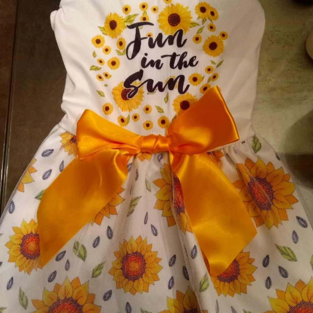 White daisy dog dress